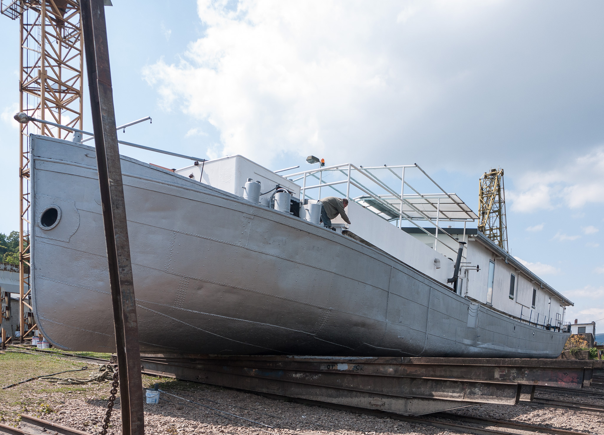Bild 5: Hausboot im Umbau